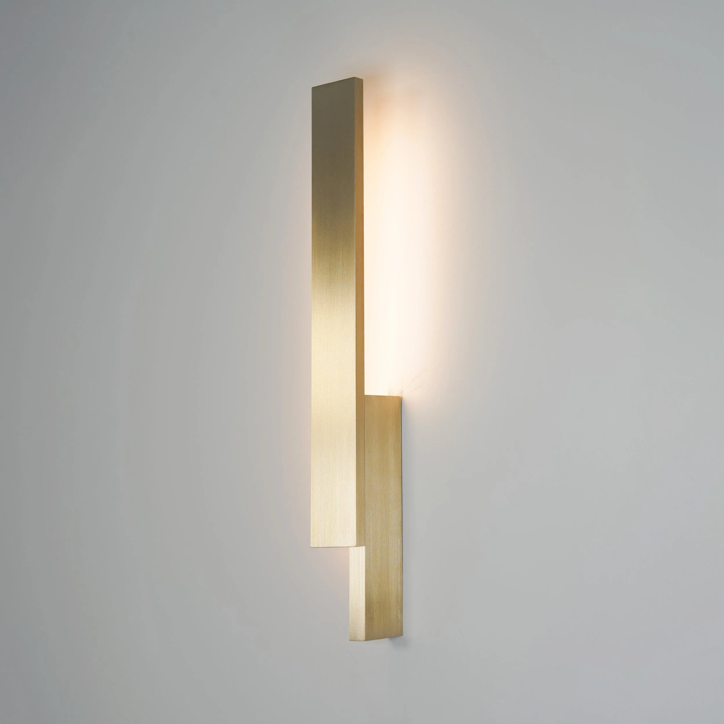 Bloc Wall Sconce — Brushed Brass