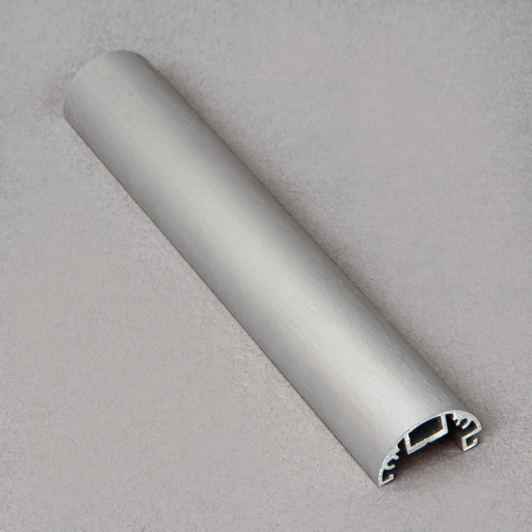 b-td_aluminium_extrusion_anodized_brushed_silver_sample_finish.jpg