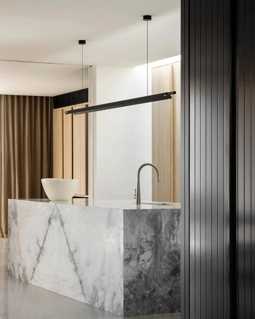 BRONZED BRASS / NERO MARQUINA