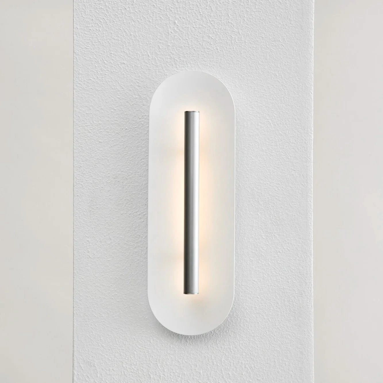BTD_Studio_Reflector_Wall_450_2.jpg