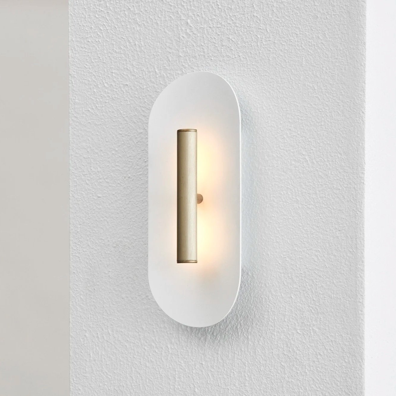 SATIN GOLD ANODISED  / MATTE WHITE POWDER-COAT FIN