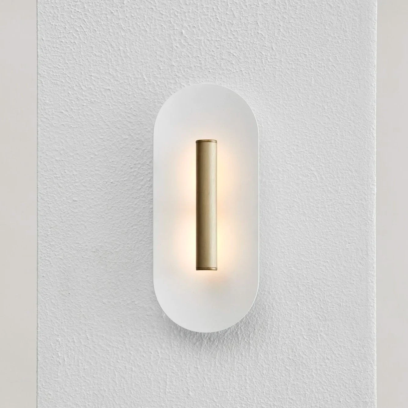 SATIN GOLD ANODISED  / MATTE WHITE POWDER-COAT FIN