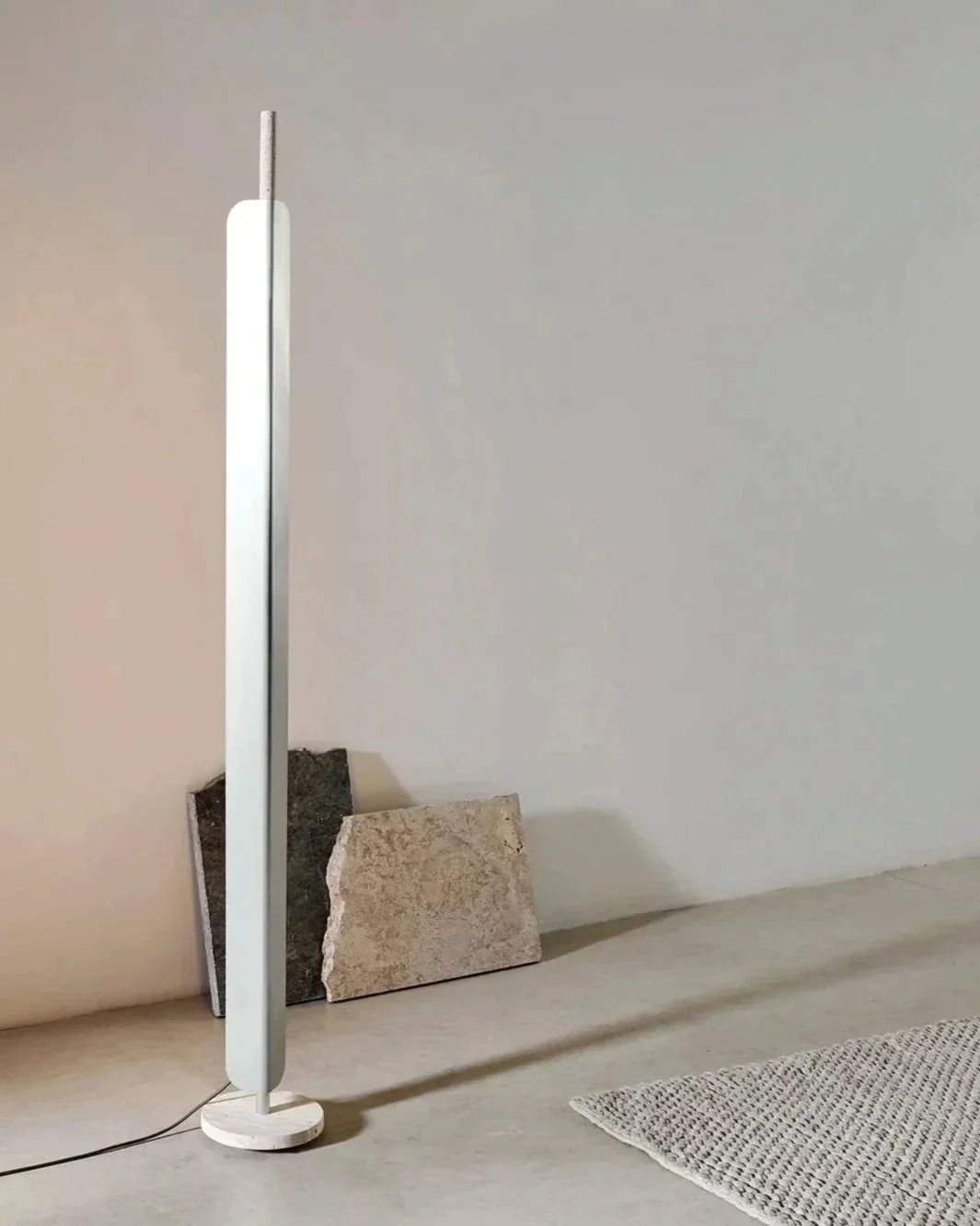 BRUSHED SILVER ANODISED / UNFILLED TRAVERTINE
