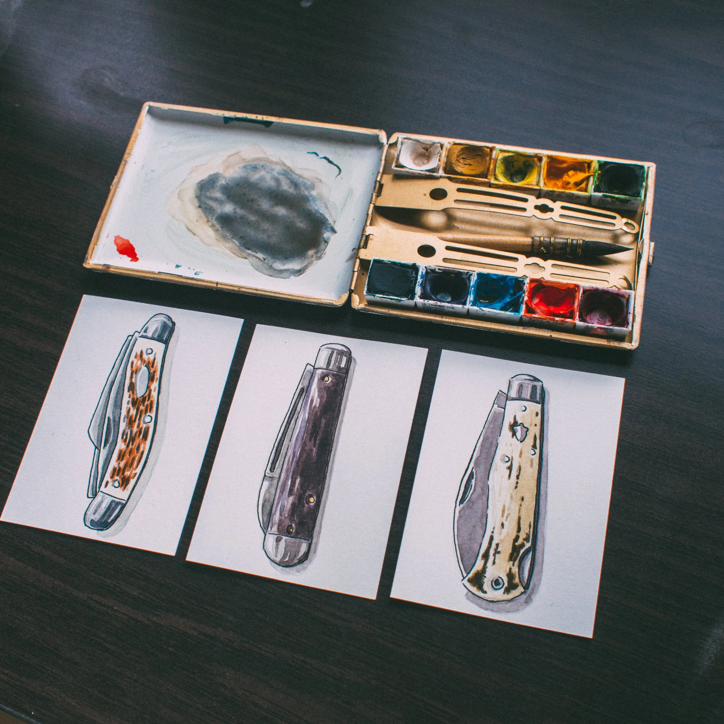 sketch pocket knives-2.jpg