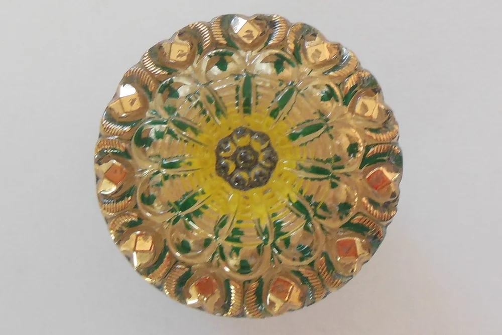 New Czech Glass — 183 Vintage Buttons