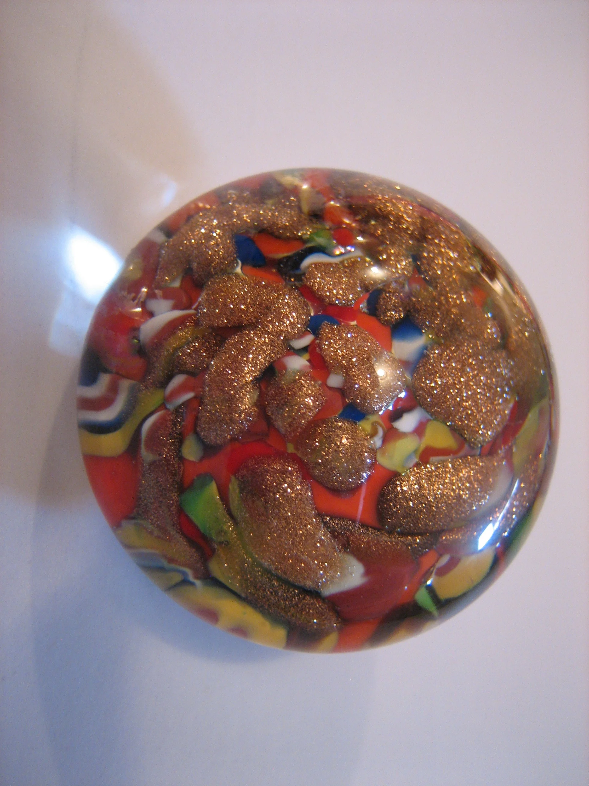 Large Goldstone Swirlback Paperweight Button