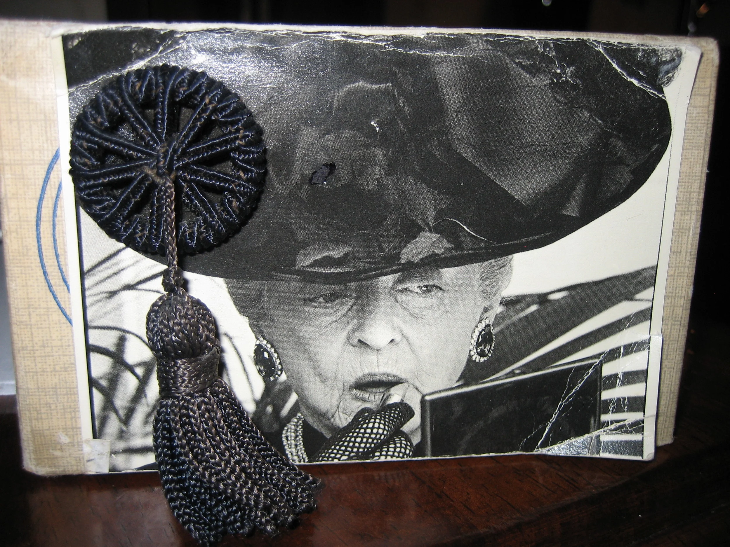 Woven Wheel Tassel Button