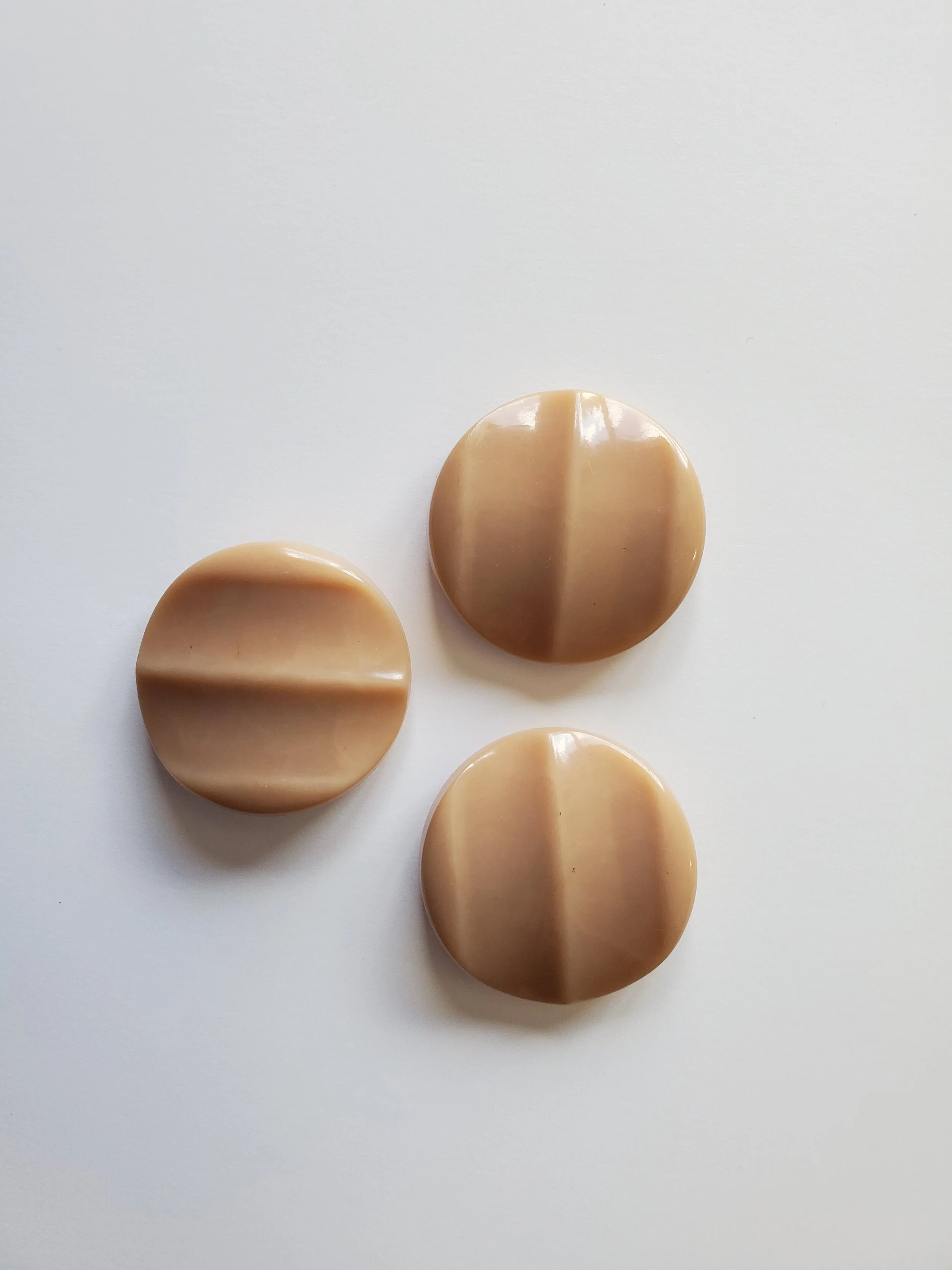 Tan Trio Impression - 1 3/8" Vintage - Set of Three 