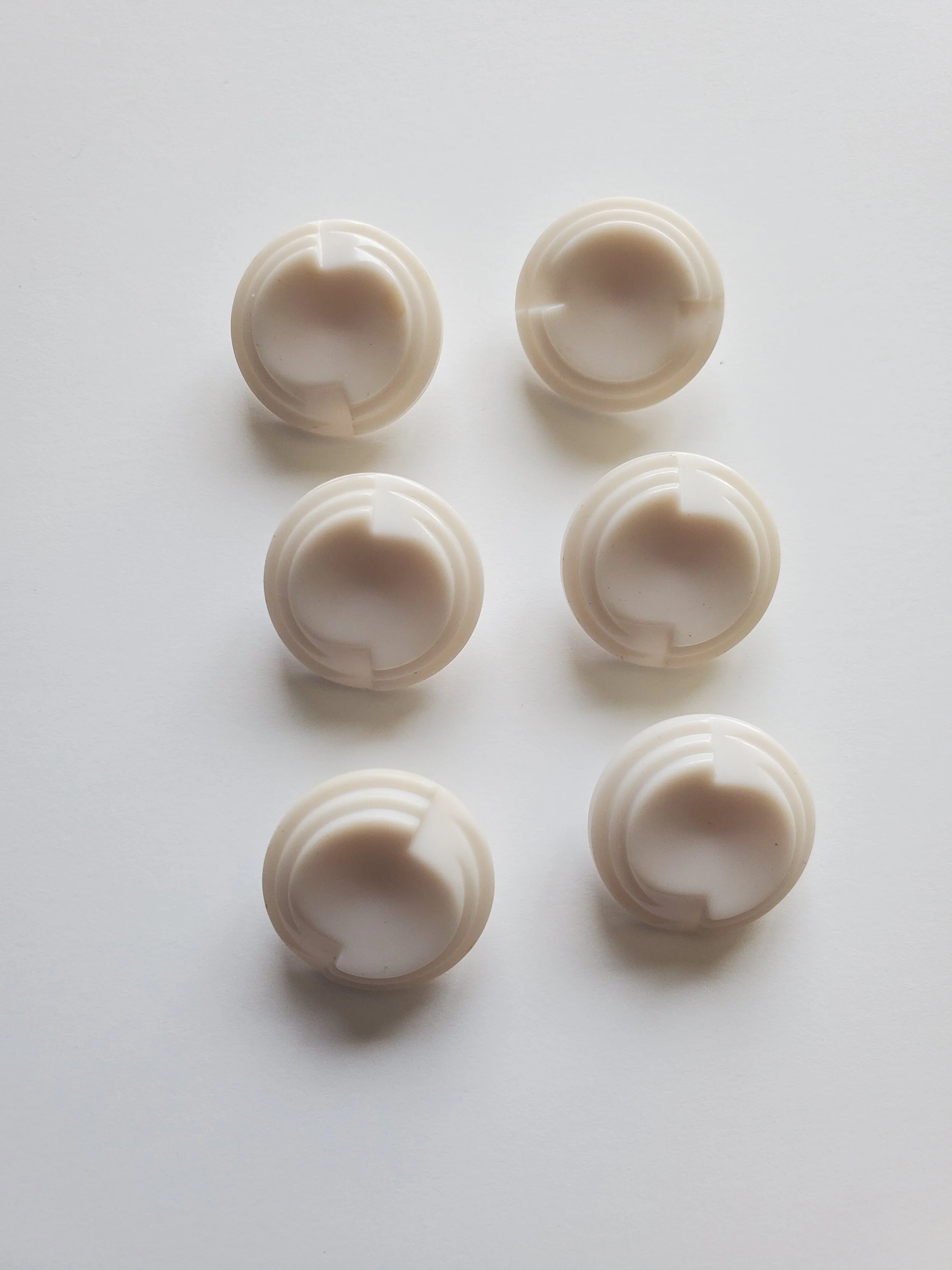 Art Deco Vintage White - 3/4" - Vintage - Set of 6