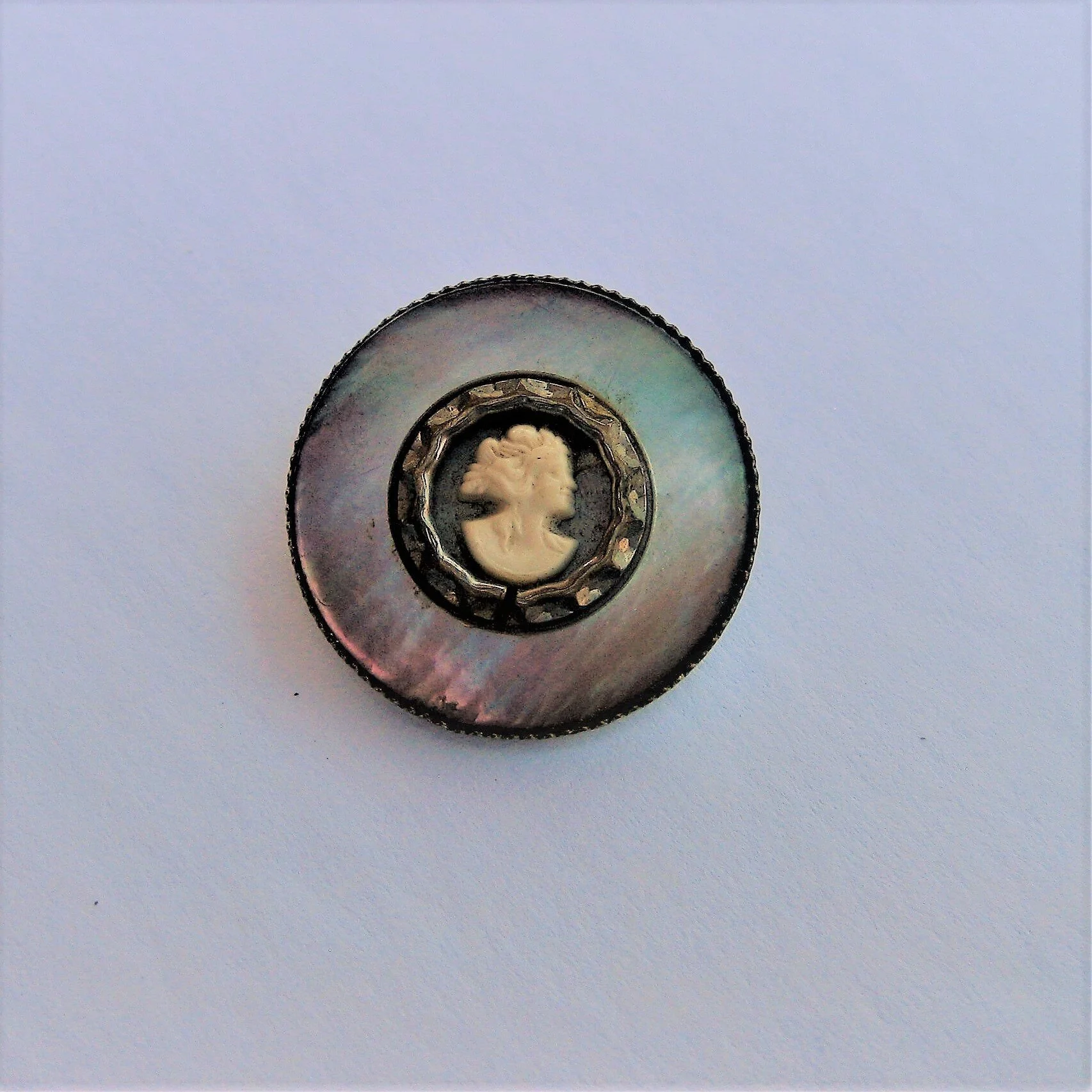Mother of Pearl Cameo 
