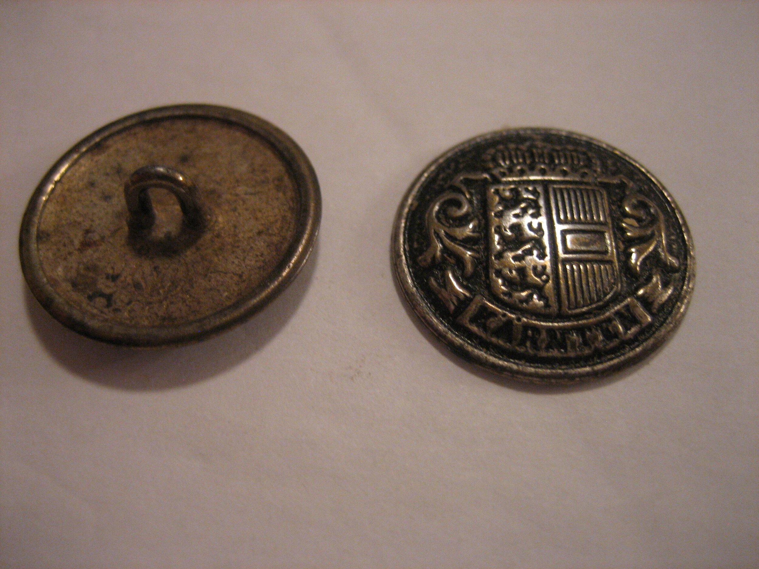 Carinthea Button Pair