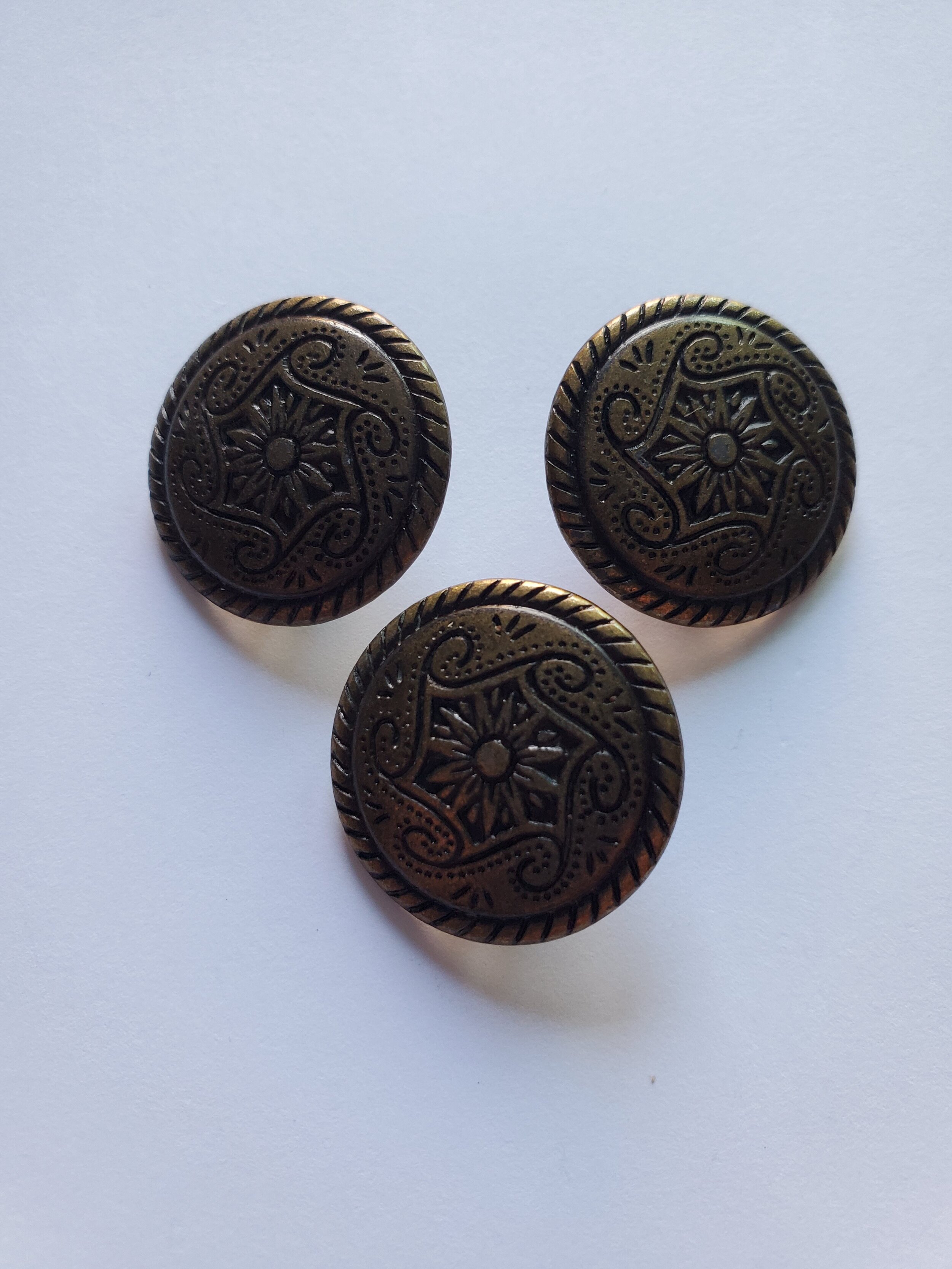 Star and Paisley - Set of Three - 7/8 inch