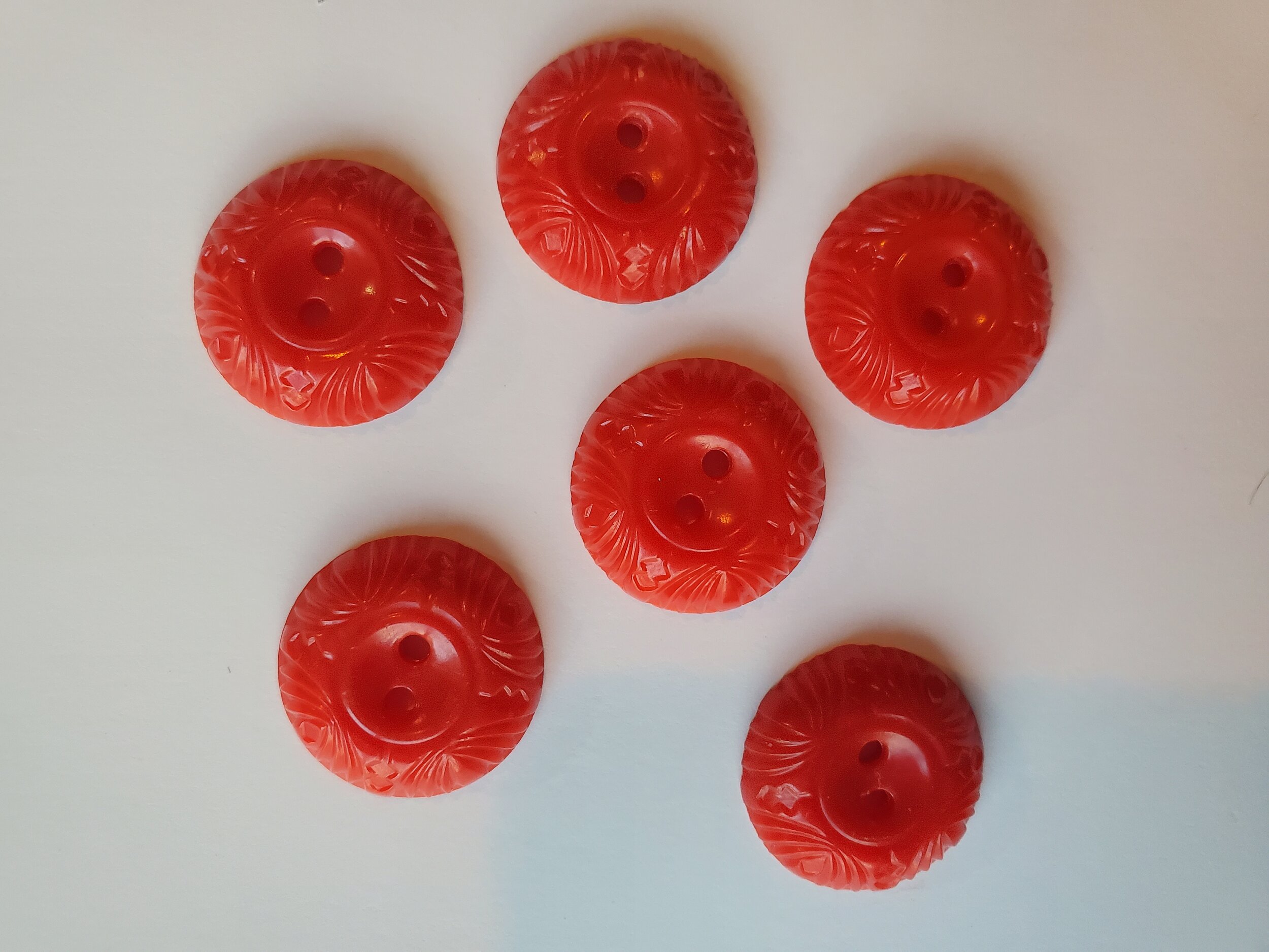 Red with Detailed Border - Set of 6 - 3/4 inch