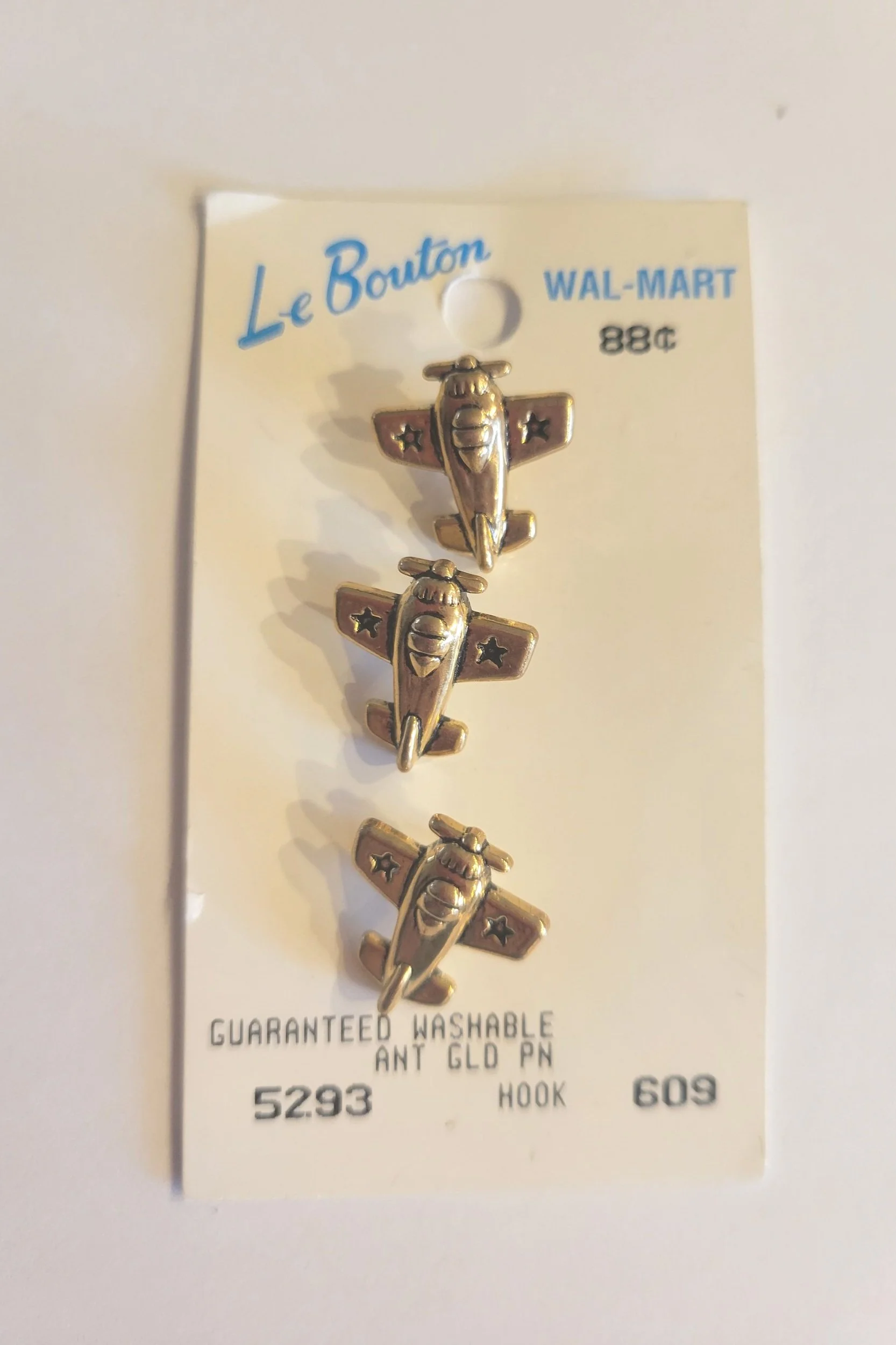 Airplanes in Formation - Gold Tone Buttons - 5/8 Inch Wingspan