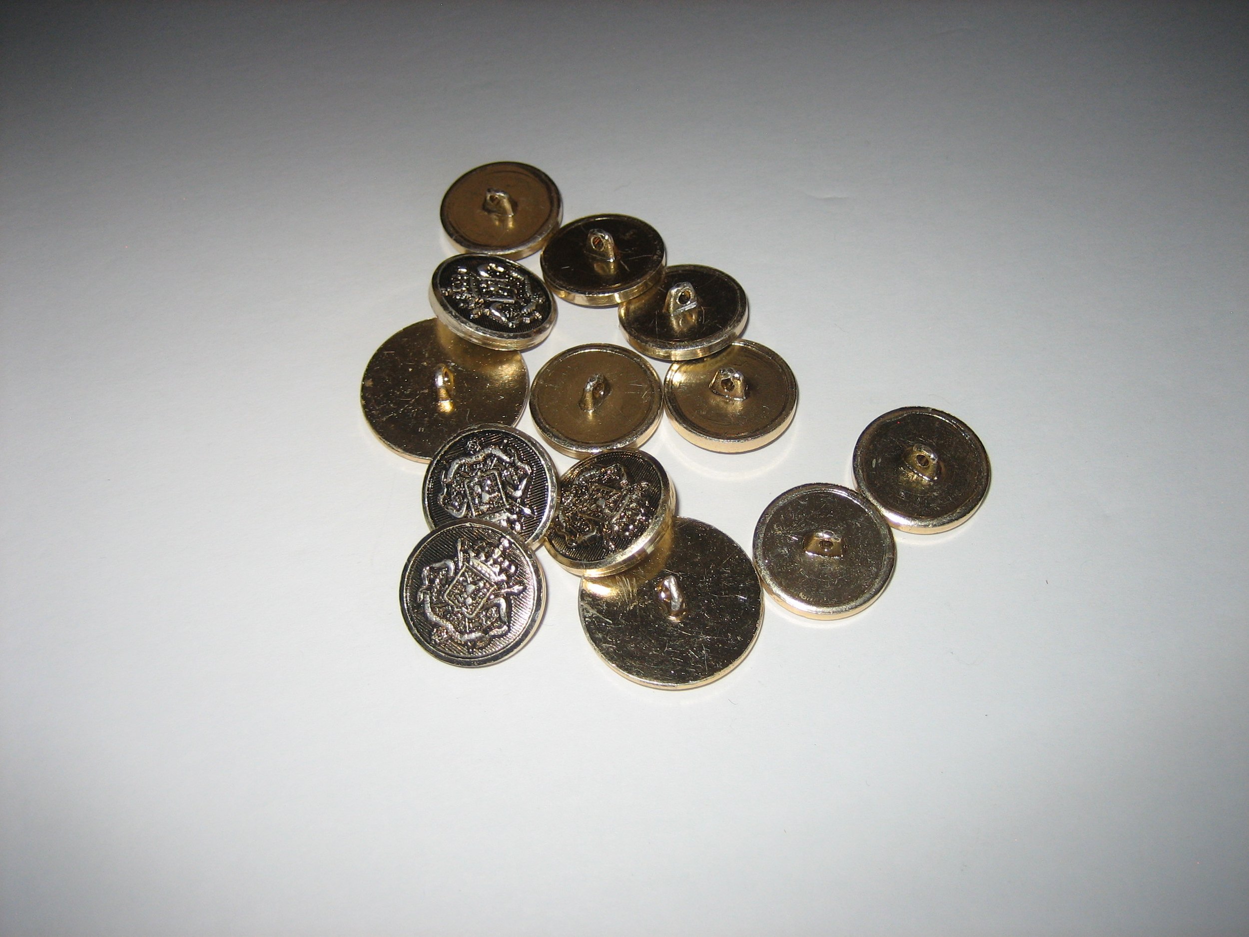 Silver Metal Buttons - Lot 1 — 183 Vintage Buttons