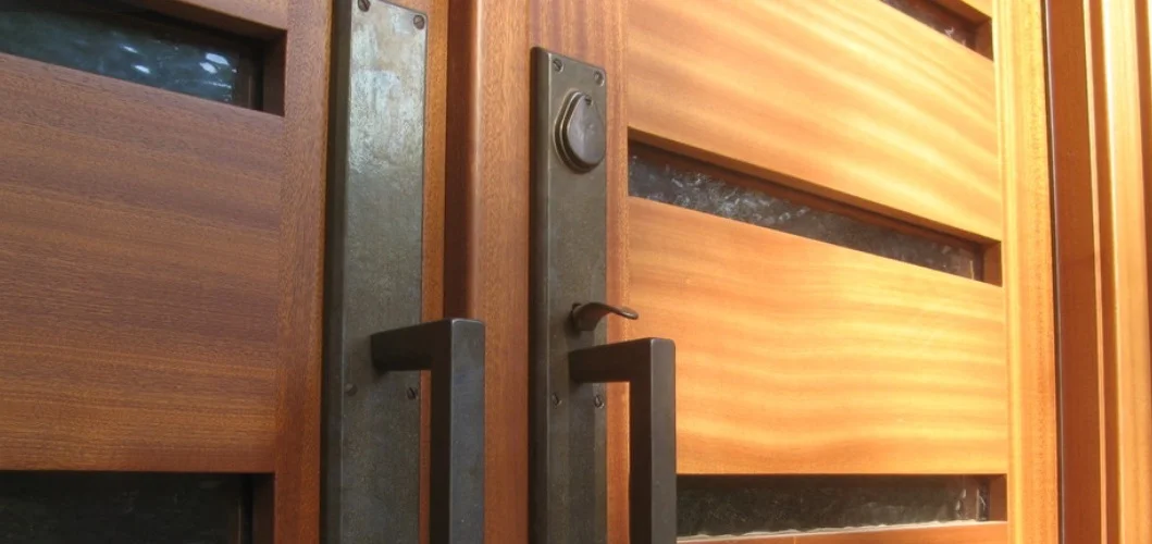 door-closeup.jpg