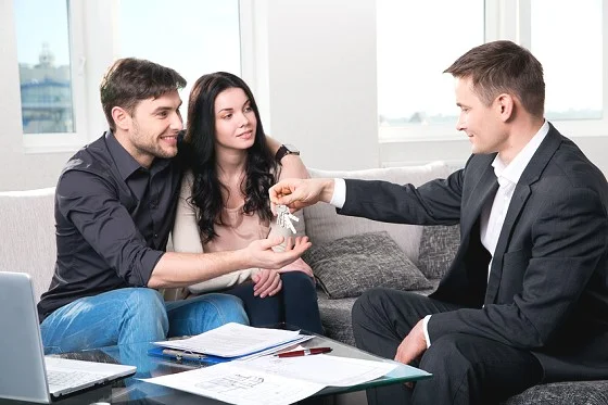 mortgage-advisor.jpg