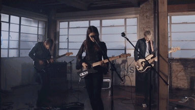 Wolf-Alice-2.gif