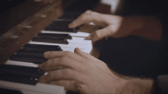 undefined-low (1).gif