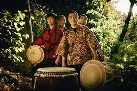 On Ensemble, Kaoru Watanabe and Sumie Kaneko