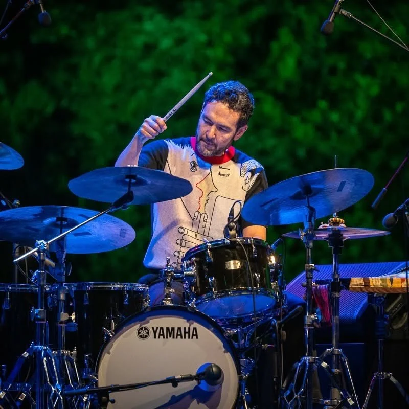 Home after a wonderful trip to Portugal. Thank you to the maestro @tomasfujiwara for bringing us together on this journey!

Repost from @revistajazz.pt
&bull;
Report | 42.&ordm; Jazz em Agosto, Tomas Fujiwara Dream Up: &laquo;It takes a pretty good d