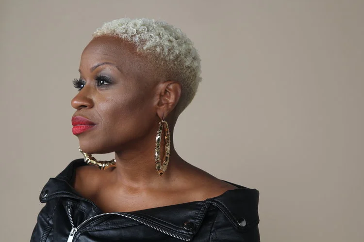 Headshot for CEO of non-profit, Embrace Her Legacy . 