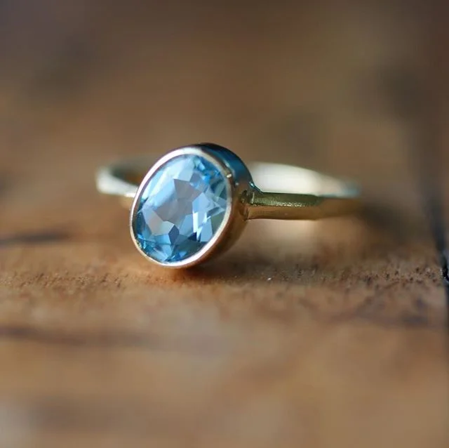 Happy Sunday folks 😊here&rsquo;s a recent commission for a beautiful oval topaz set in 18ct gold. We&rsquo;re all set up at the @thefromeindependent today. Come and say hi if your local 😍