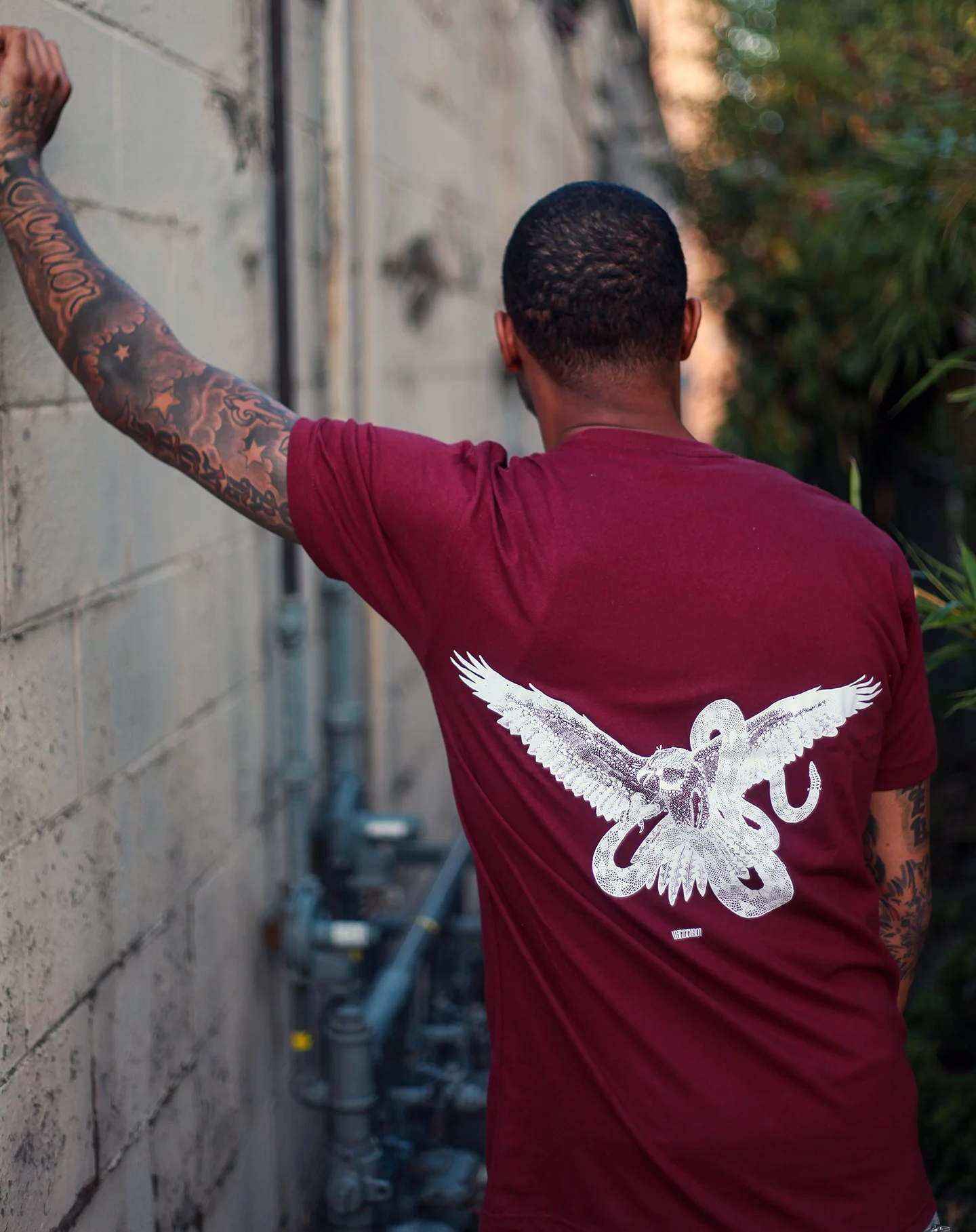 osprey_t_maroon_back.jpg