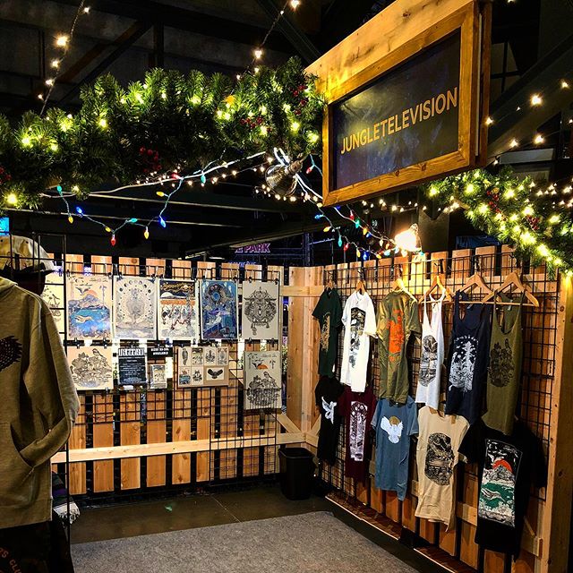 Seattle! We&rsquo;re vending at @enchantsea all weekend at the @urbancraftuprising vendor village. Stop by and get yourself a warm hoodie or jacket! (Paradoxically tanks and t-shirts are shown in this photo but I promise we&rsquo;ve got warm gear too