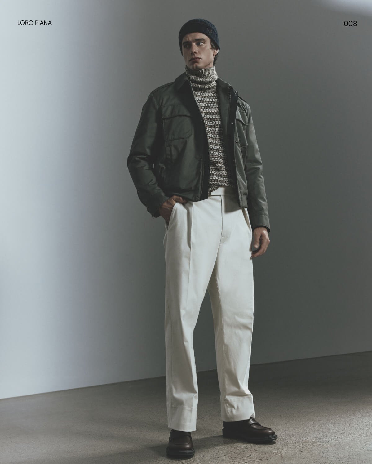 04-045_Men’sEssentialsLookbook_Editorial-image08.jpeg