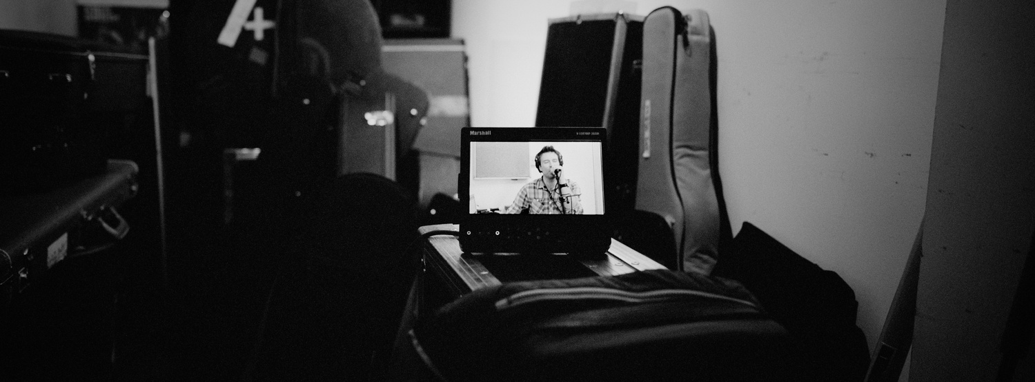 En studio avec Stéphane Archambault et le groupe Mes Aieux.