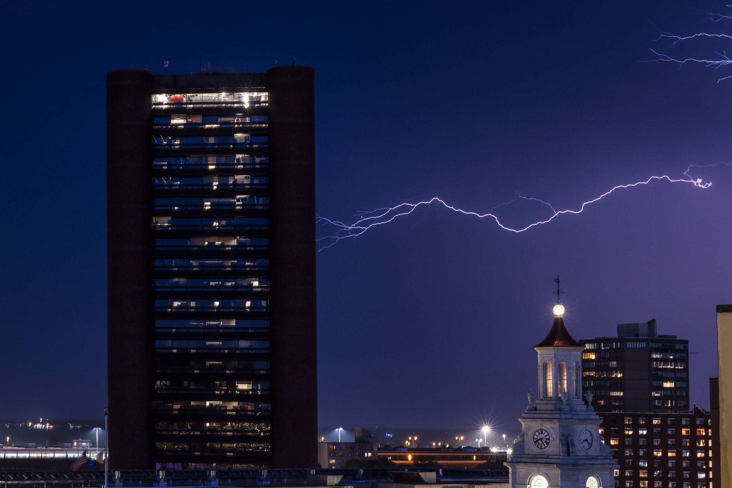 Lightning 3_.jpg