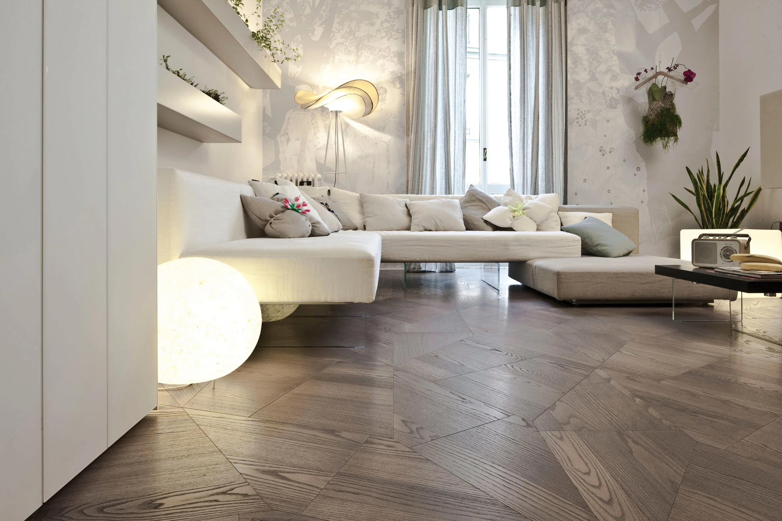 slide_listonegiordano_vancouver_frontierflooring.jpg
