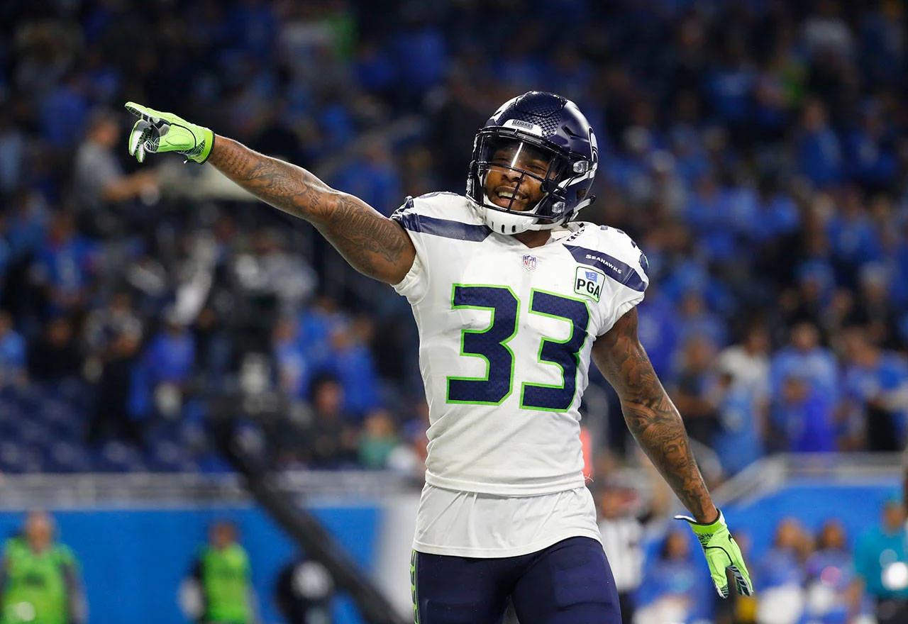 14915962_web1_M1-181222-EDH-Seahawks.jpg