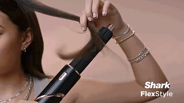 Shark-FlexStyle-Air-Styling-.gif