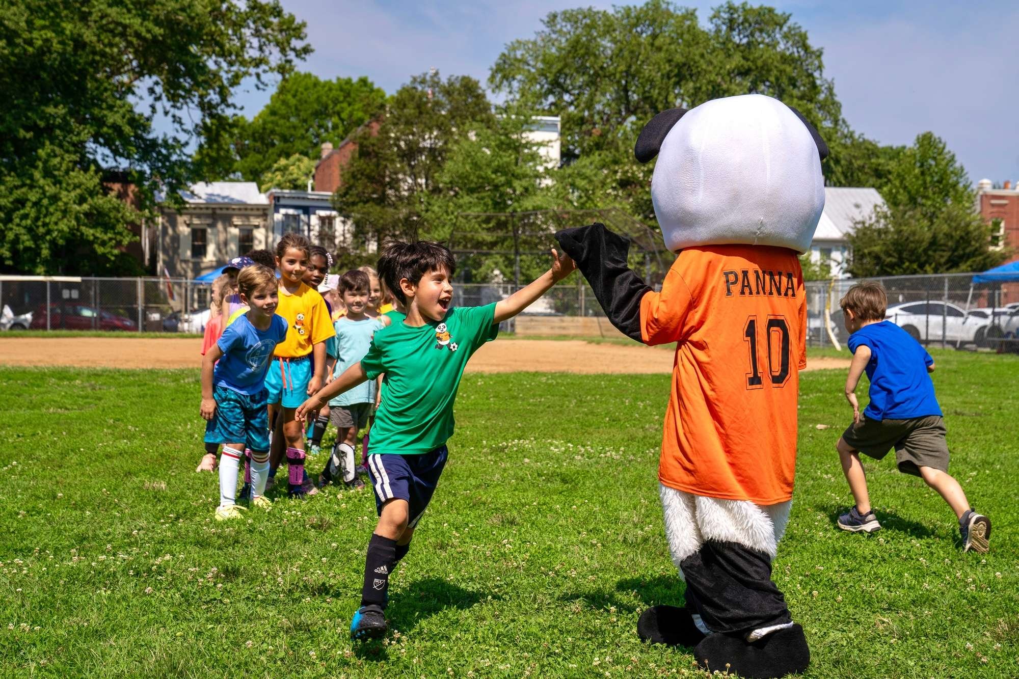 Dc-way-soccer-club-for-kids-in-washington-dc-summer-camp-at-tyler-elementary-school- 0208.jpg