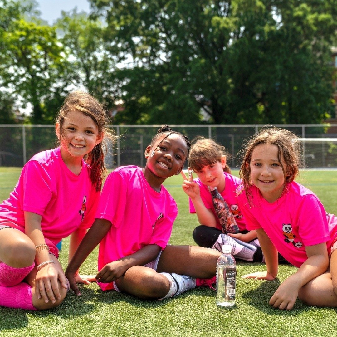 Saturdays are for soccer! ⚽ We're having an awesome time at our Capitol Hill League and Kids Academy. 🤩 Whether you're playing or cheering, it's all about fun and teamwork. Come join us for some soccer excitement! 🧡
 
👉 Secure your child&rsquo;s s