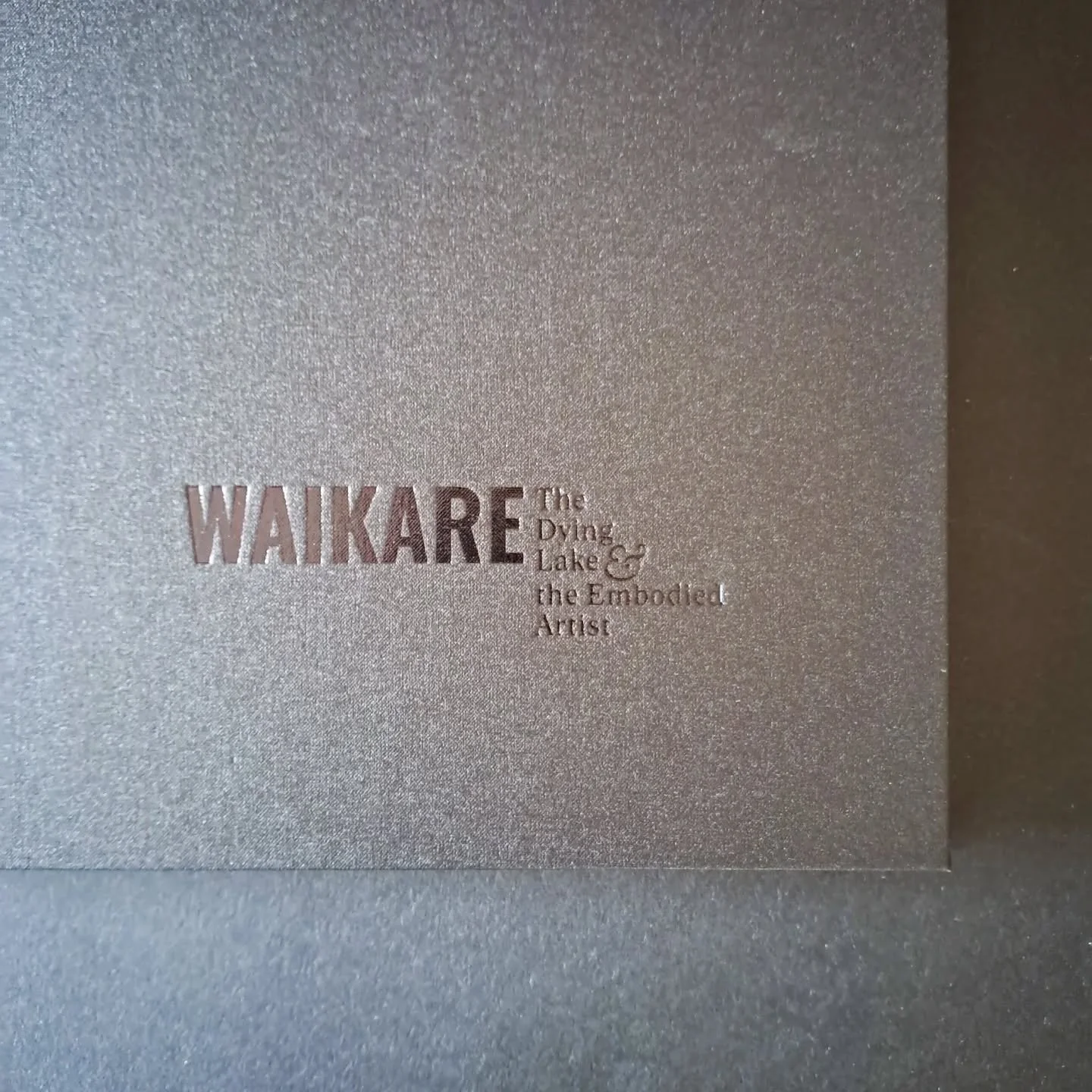 The ever sophistocated black gloss foil on black cloth- mirroring the text, from this beautiful title page!

Thanks for letting me make for you David ☺️