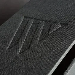 the_binding_studio_boxes_material_wine_emboss.jpg