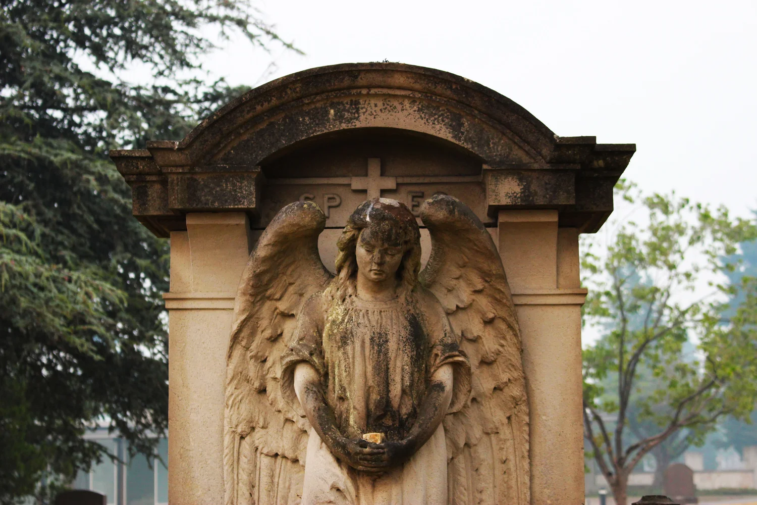 Statue+2.jpg