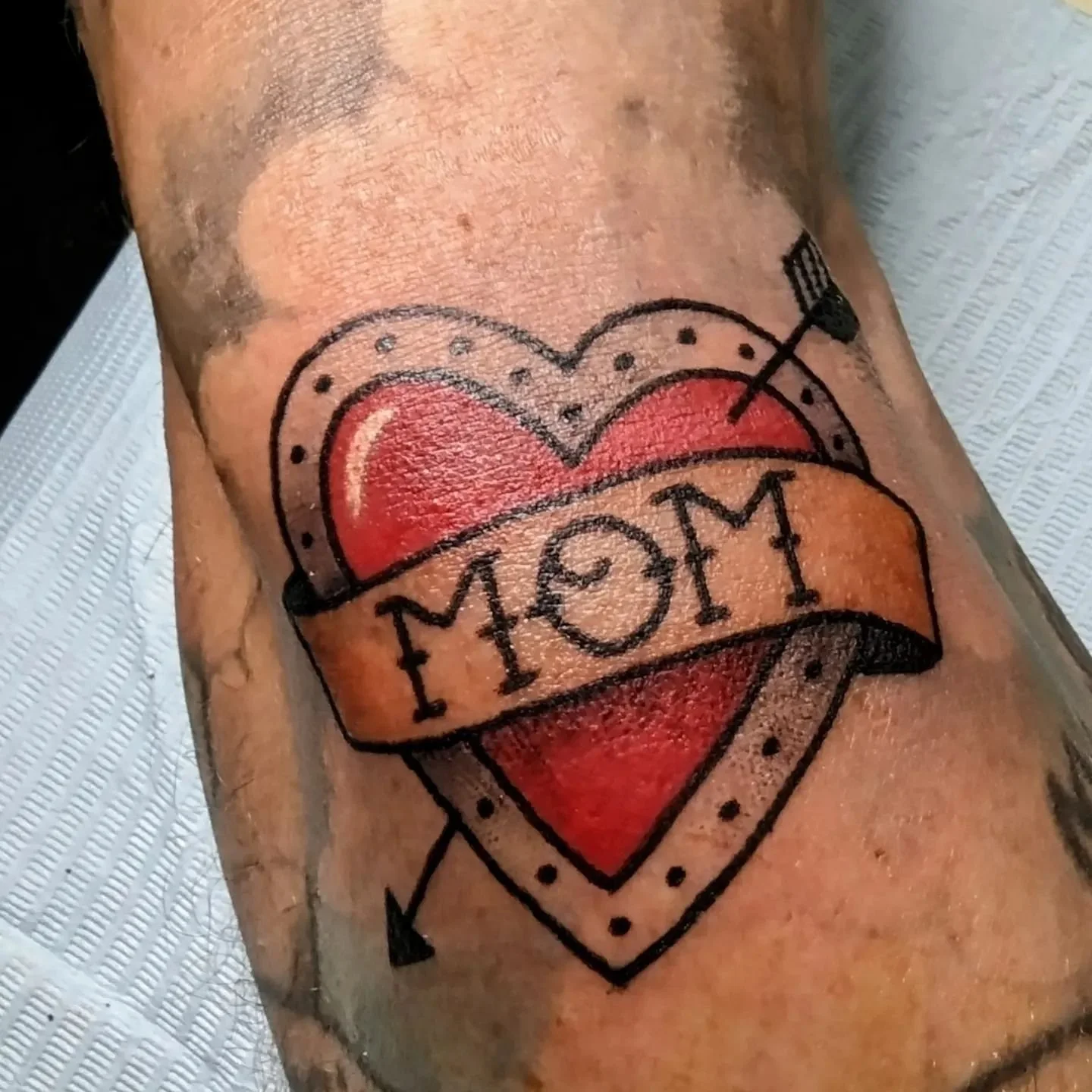 Small but sweet. Thanks for coming by, Jason.

#mom #momtattoo #pho #youarenotyourthoughts #art #artist #tattoo #tattoos #tattooart #tattooartist #tattoostudio #vancouver #eastvan #localartist #benjaminbrooksart