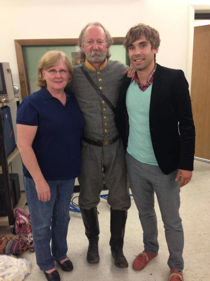 BEHIND-THE-SCENES PICTURES FROM THE SHOW #4