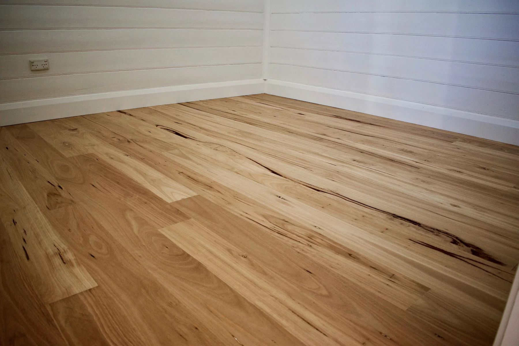 sanding_polishing_timber_floors_newcastle.jpg
