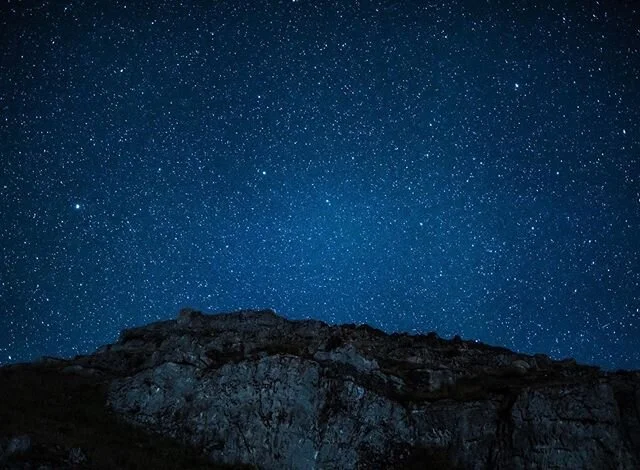 We made it out to desert last night to do some astrophotography. I am pretty happy with how this one turned out! I also have a vertical one that I will post in my story. Happy Memorial Day.
