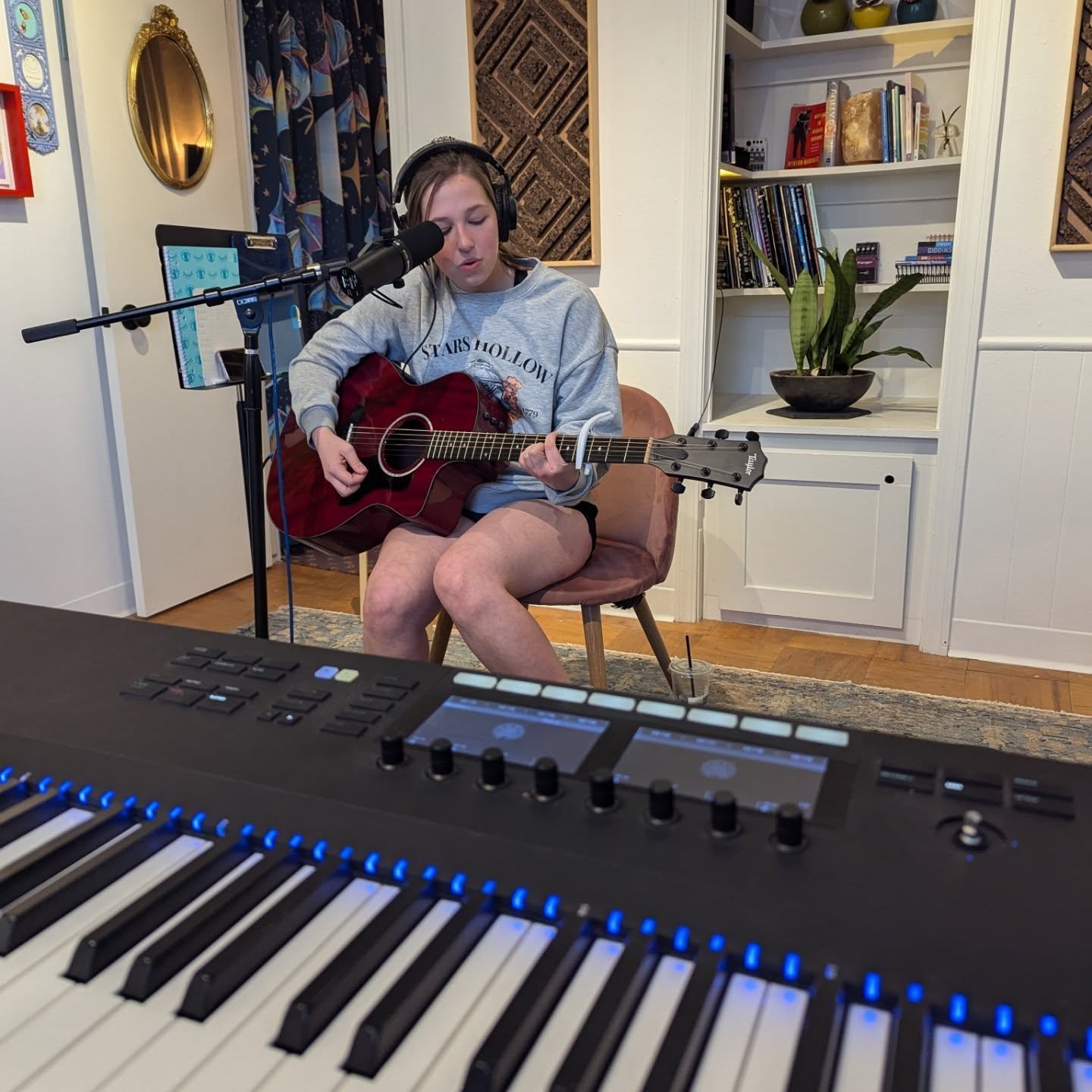 Heart on your sleeve is the only way to write. Isla, I am incredibly proud of you and this collection. Never stop doing what you're doing, it's truly special. 

Huge thanks to the magic man, @echo_fien_productions 🎚️

Everyone, go listen now!!! 

-T