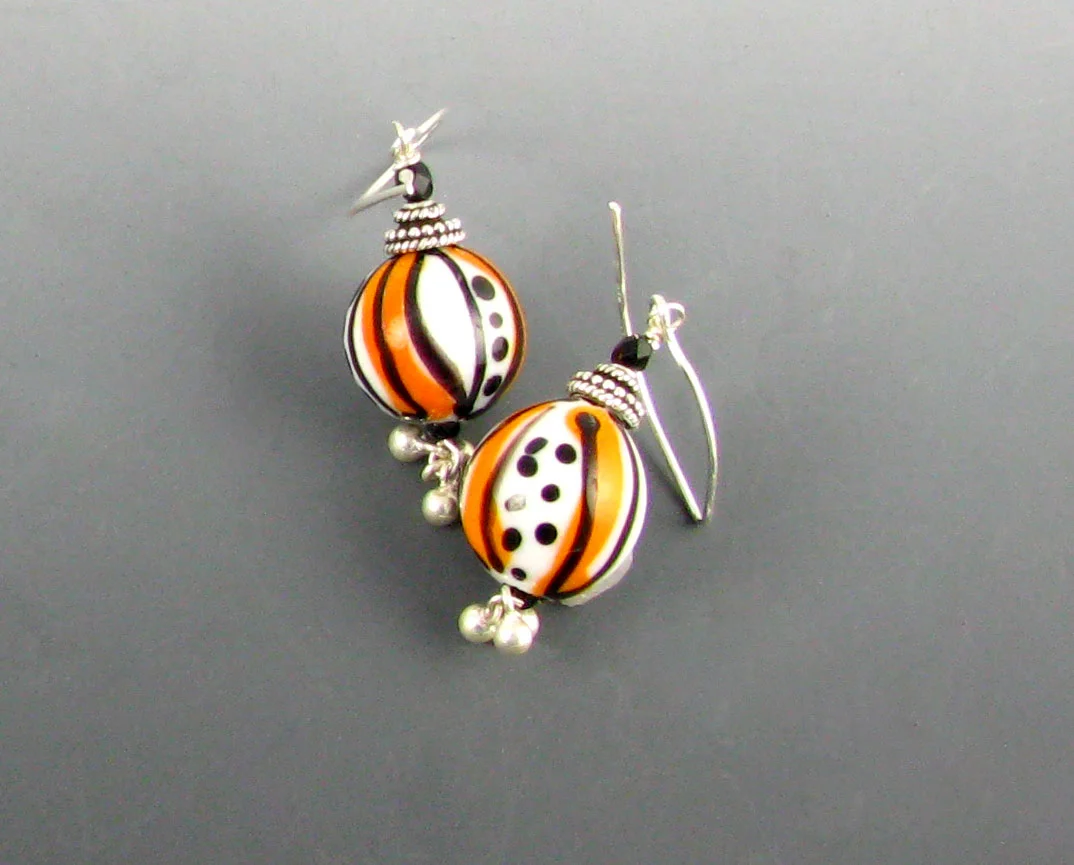 White-orange-black earrings-115.jpg