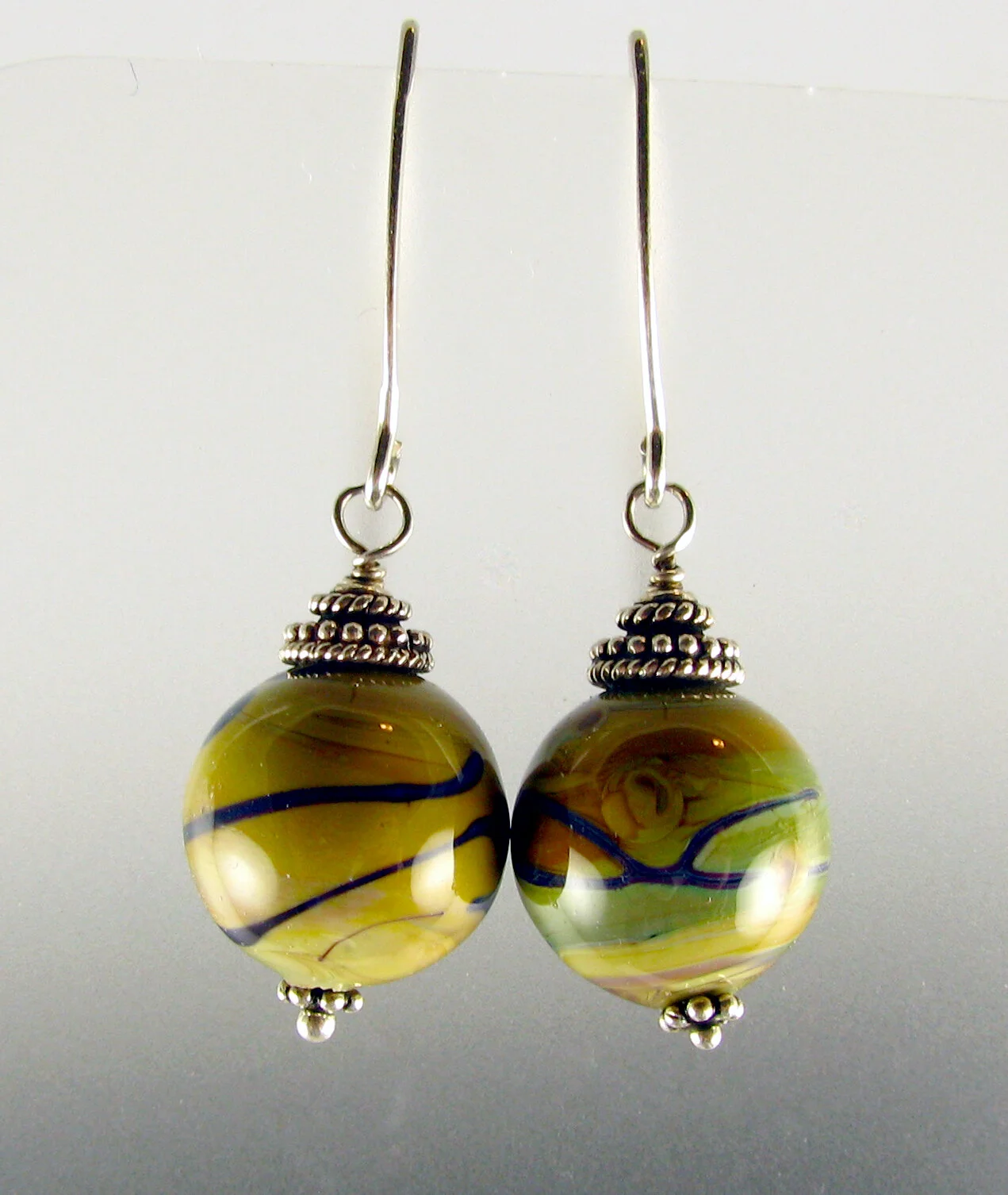 Round small tan:green.jpg