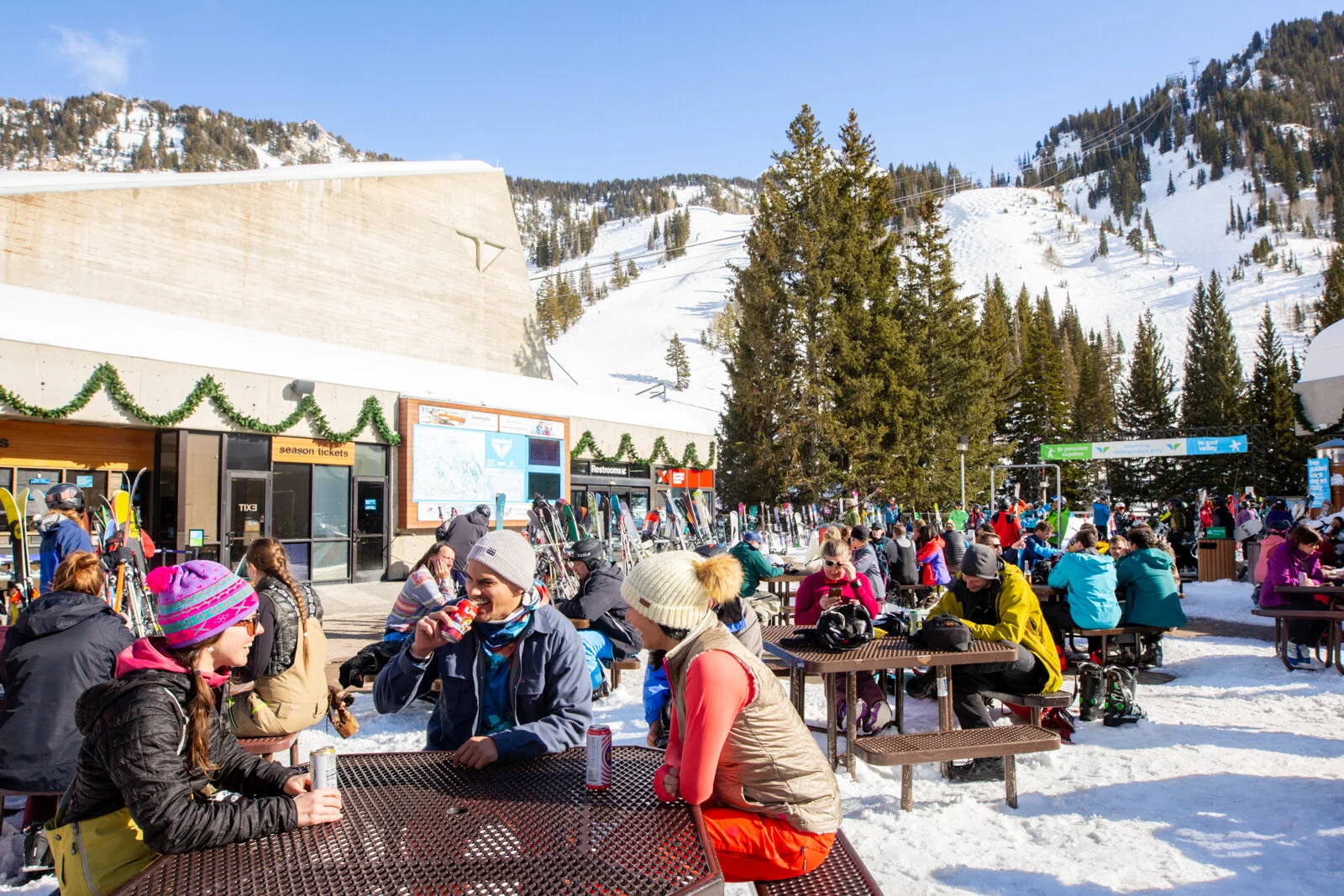 20_SkiUtah_Snowbird_SeanRyan-1011.jpg