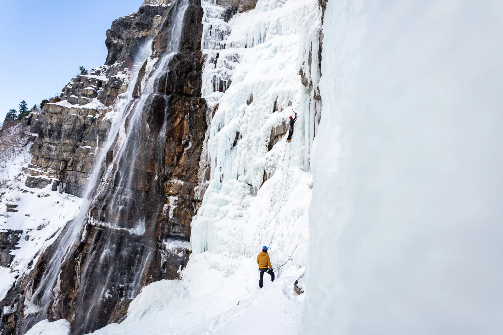 2021_IceClimbing_Provo_SeanRyan-5736.jpg