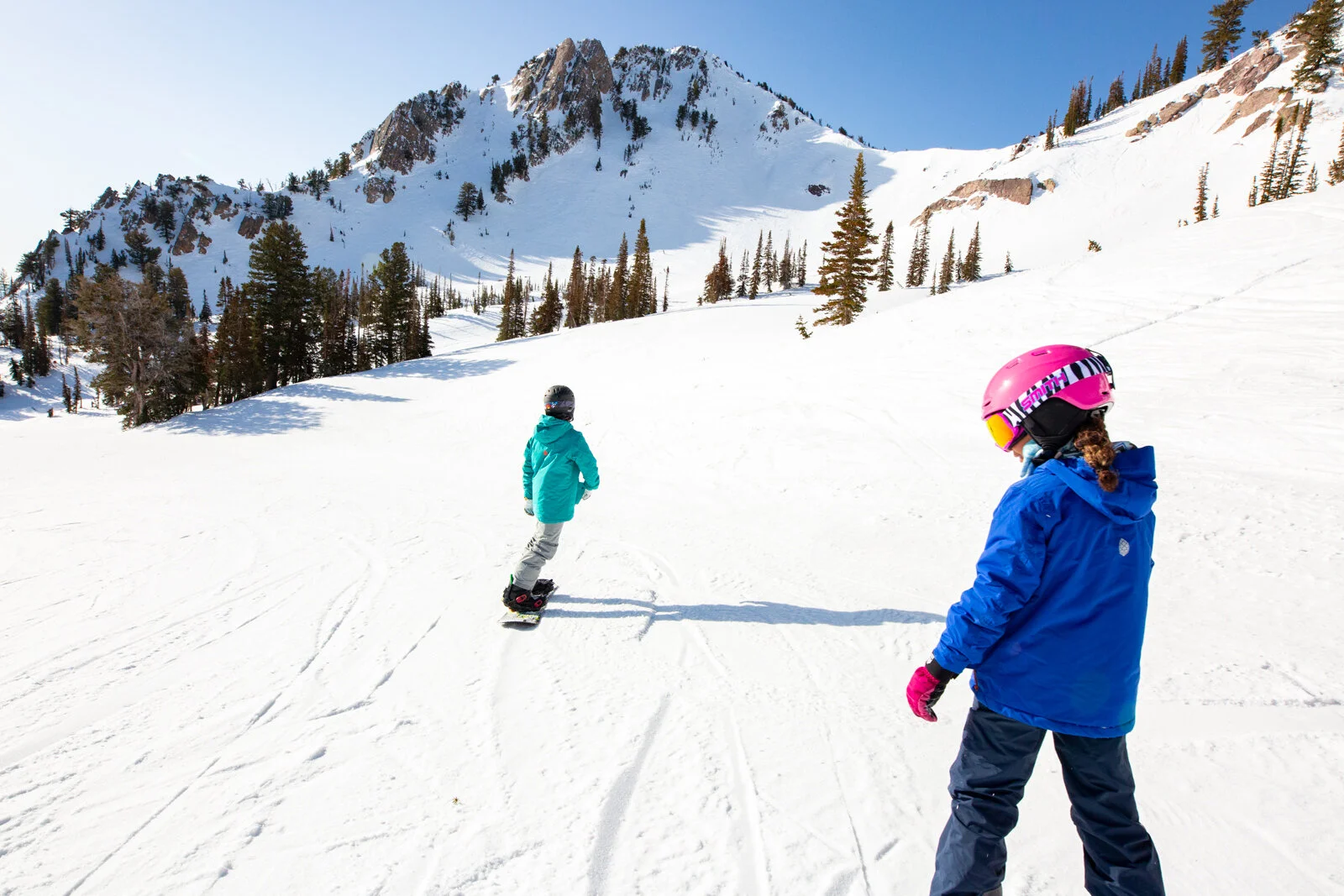 2021_SkiUtah_Snowbasin2_SeanRyan-8144.jpg
